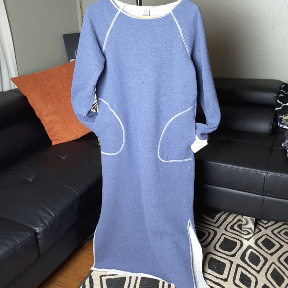 Sweatshirt lounge wear with pockets